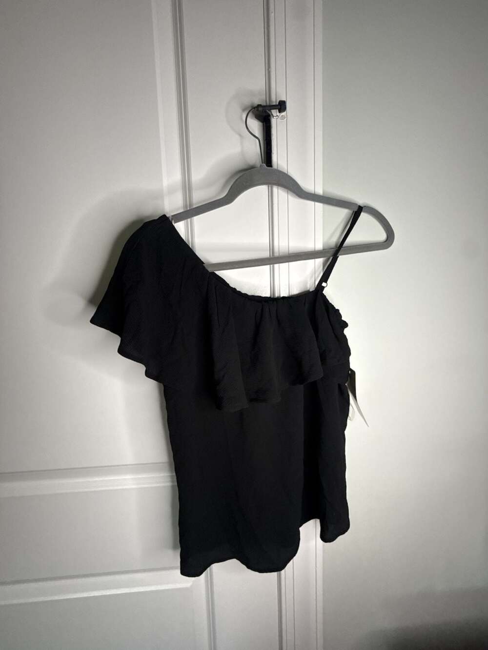 Lily White Black One Shoulder Ruffle Top Size XS